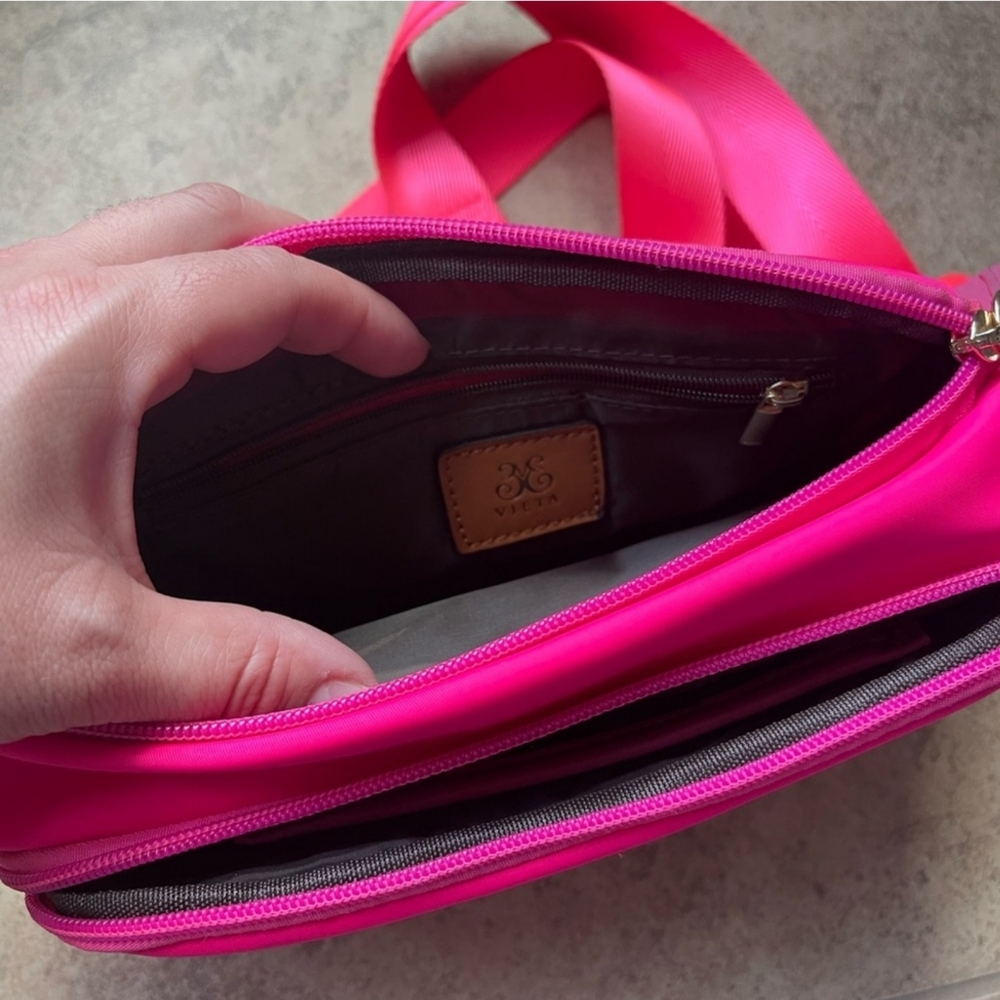 Hot pink nylon Crossbody bag 3 compartments Lots of room fits cell phone - Picture 3 of 8